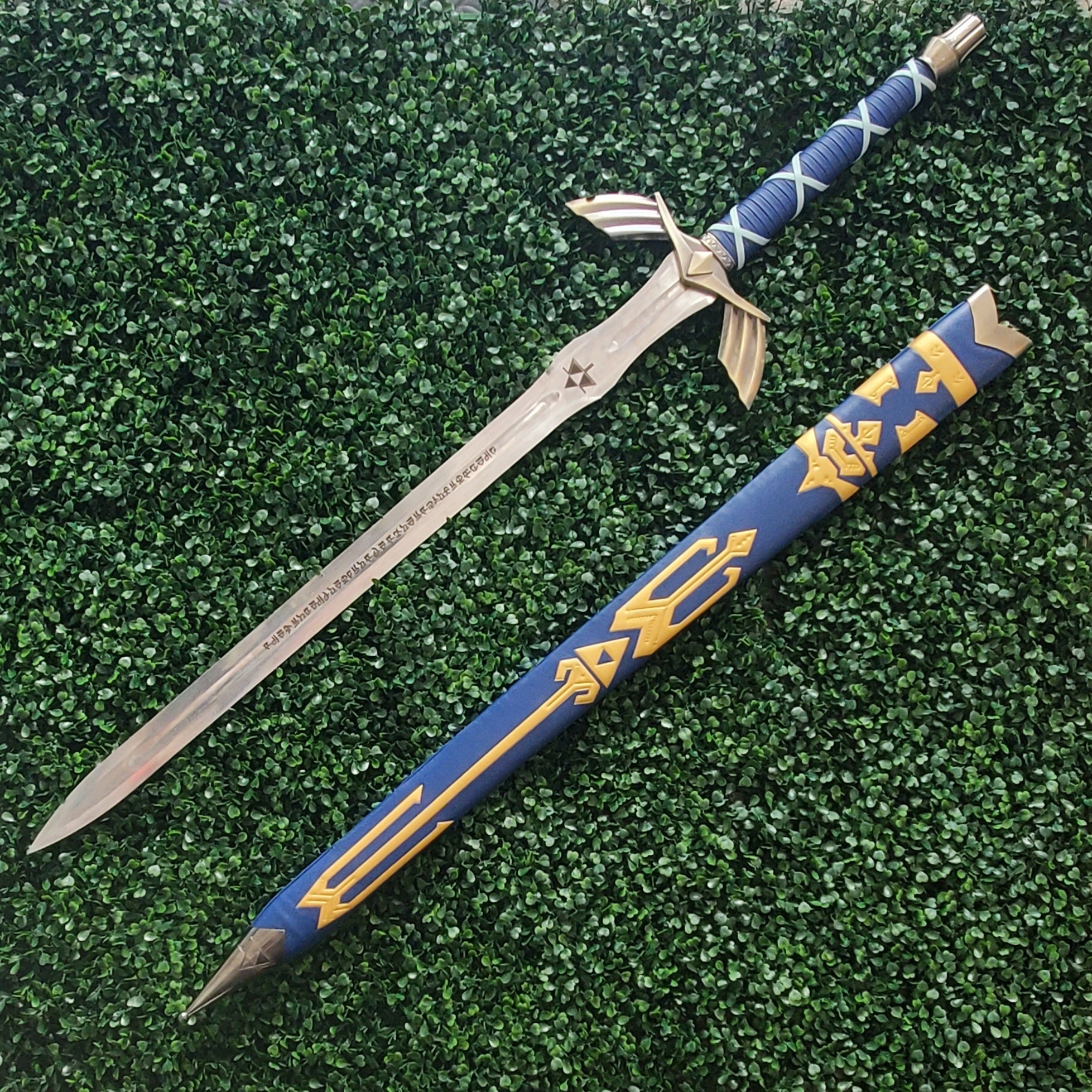 Zelda Master Sword (BLUE) Metal | Anime Armory